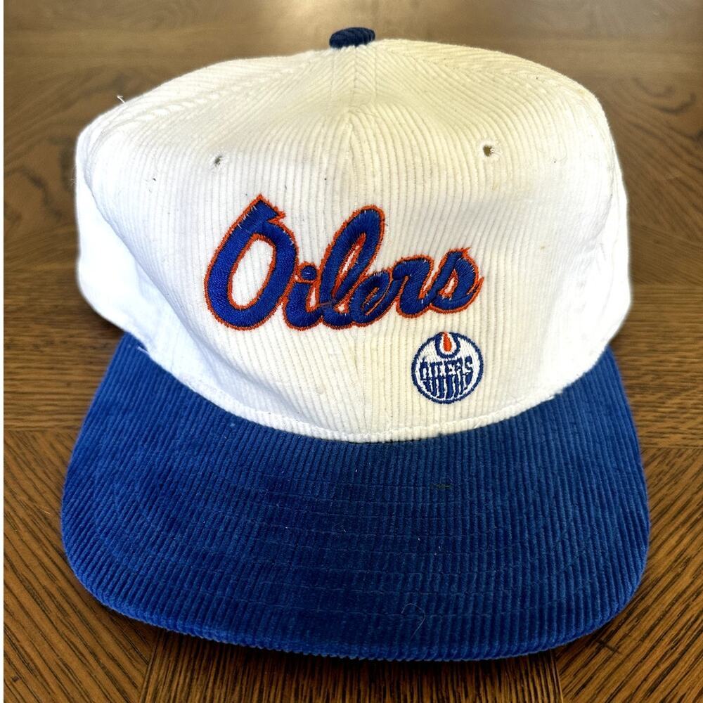 Vintage 80s Edmonton Oilers Corduroy Snapback Hat Pro Star White Blue NHL Cap
